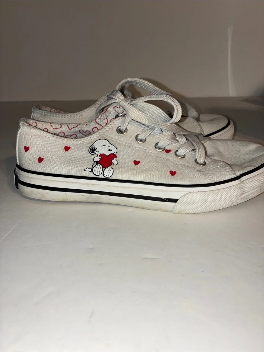 Snoopy, White Canvas Sneakers, Child’s Size 1